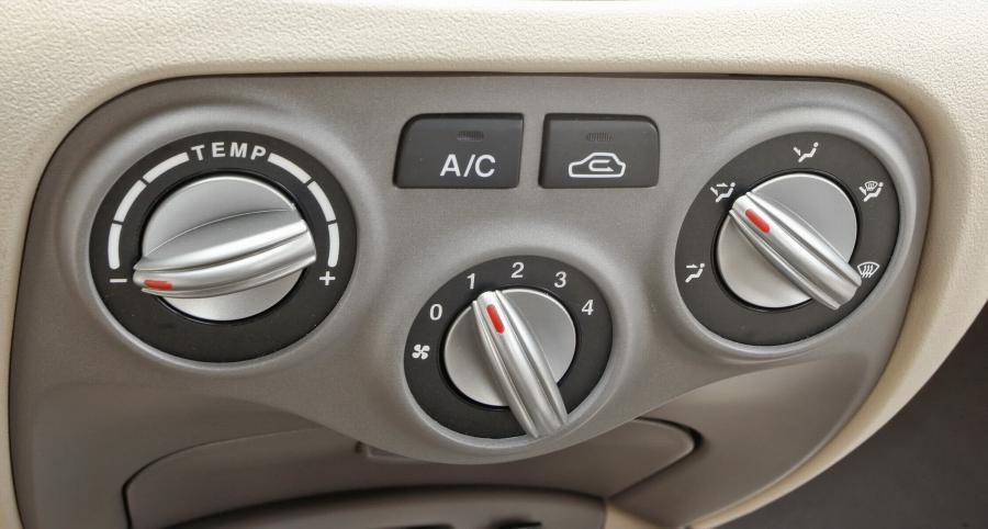  Kia Rio 2010 года  (фото 4 из 21)